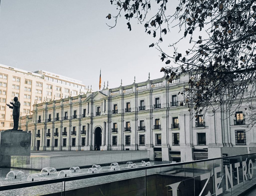 Instinto anarquista: ¿Por qué desconfiar del poder propio? 2 WhatsApp Image 2025 10 30 at 14.58.14