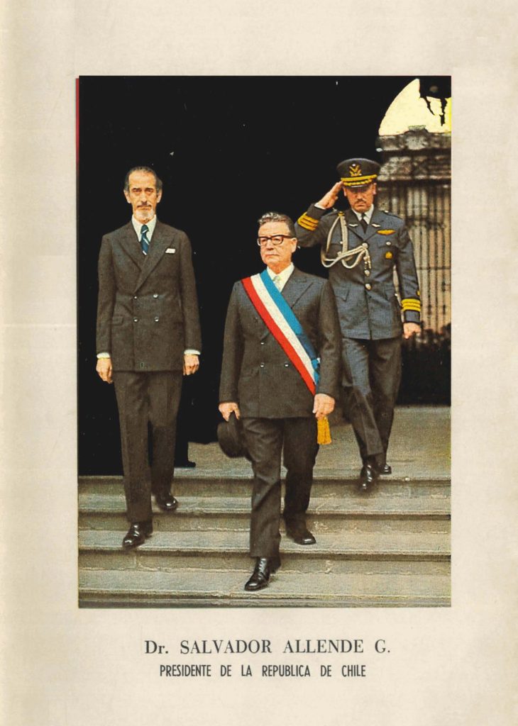 Foto oficial de Kast: el dictador Pinochet fue el último en utilizar banda con el Escudo Nacional 10 Dr. Salvador Allende G Presidente de la Republica de Chile