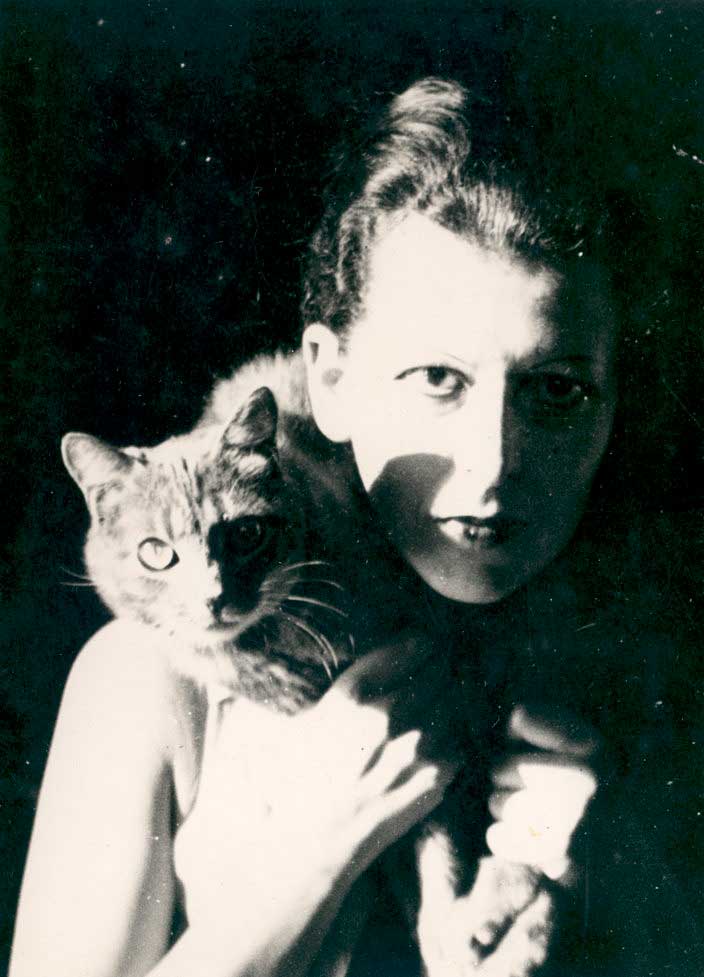 Claude Cahun Self Portrait With Cat 1927