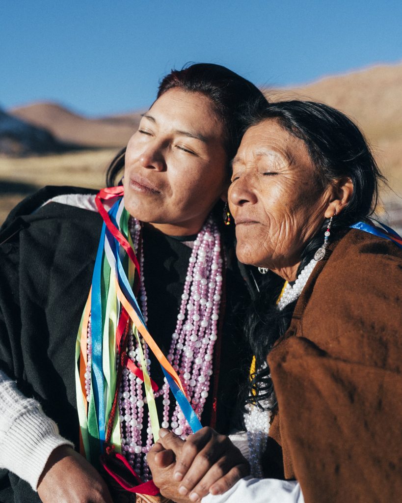 "Las cumbias que escuchamos allá arriba": la muestra que narra la vida de una mujer aymara entre Alto Hospicio y la Quebrada de Chiclla 4 Ph. FernandaSotoMastrantonio 18