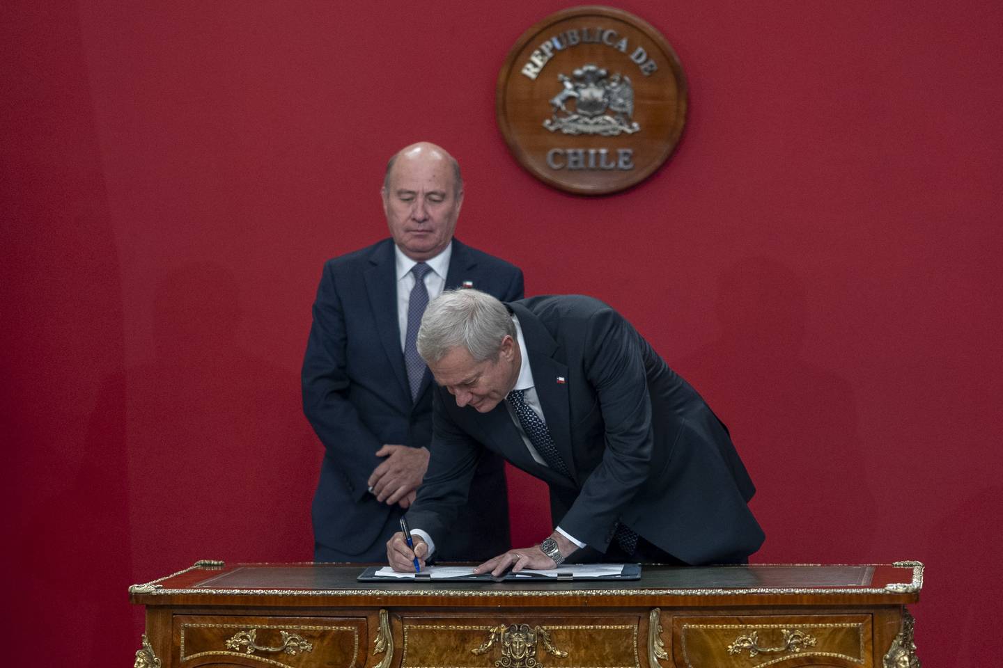 Chile ya no es el mejor país de Chile 1 FIRMA FOGAPE BENEFICIO.jpg 1440x2000 q70 subsampling 2
